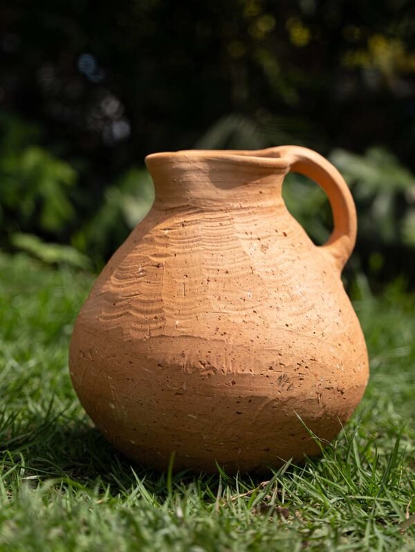 Matera Jarra Pequeña de Barro o arcilla del Vivero Harmony ubicado en todo el valle del cauca y todo colombia, distribuidores de plantas e insumos para jardines Matera Jarra Pequeña de Barro o arcilla del Vivero Harmony ubicado en todo el valle del cauca y todo colombia, distribuidores de plantas e insumos para jardines