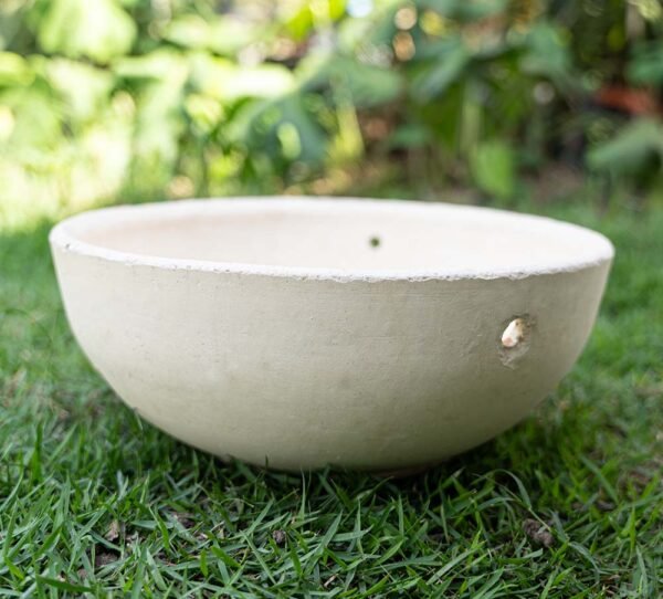 Matera de concreto Colgante Blanca del Vivero Harmony ubicado en todo el valle del cauca y todo colombia, distribuidores de plantas e insumos para jardines Matera de concreto Colgante Blanca del Vivero Harmony ubicado en todo el valle del cauca y todo colombia, distribuidores de plantas e insumos para jardines